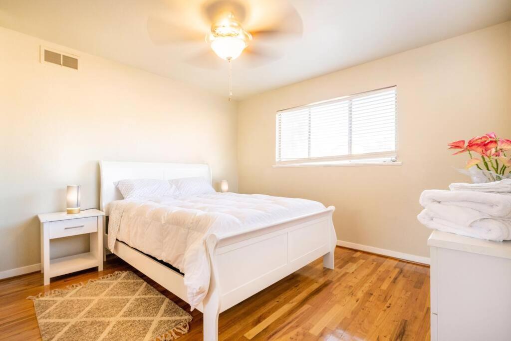 Vila 5 Beds, 2 Full Baths, W/Gazebo, W/Fenced Backyard Yuba City Exteriér fotografie